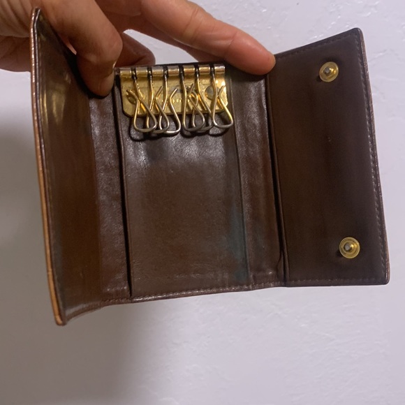 Miu Miu Key Holder - Picture 3 of 6